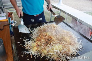 焼きそばの実演